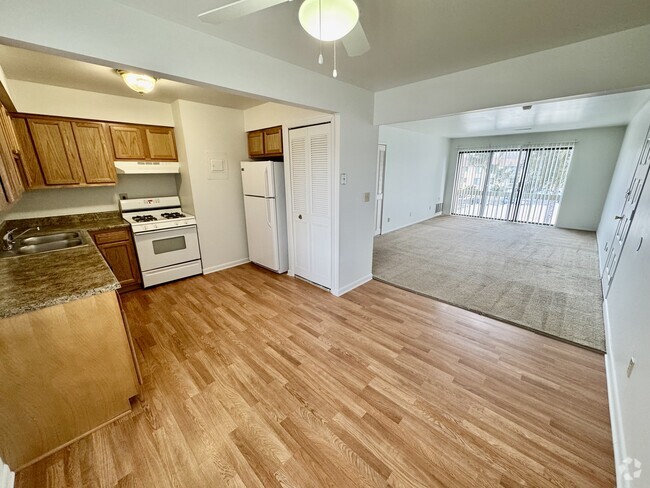 Building Photo - Ore Creek Apartments