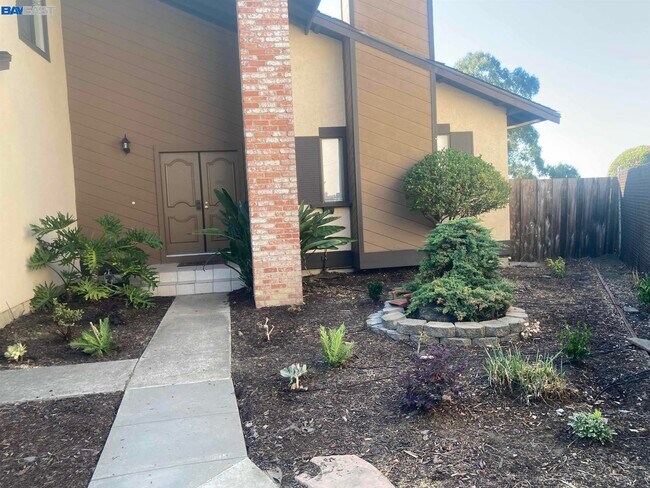 Foto del edificio - 28045 Fallbrook Dr