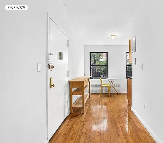 Foto del edificio - 10 Fort Greene Pl