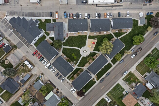 Foto del edificio - 112 Davis Ave