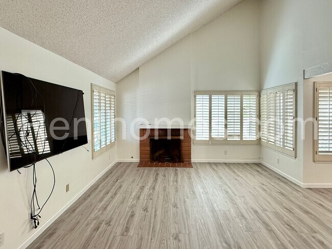 Building Photo - 8855 Centaurus Way