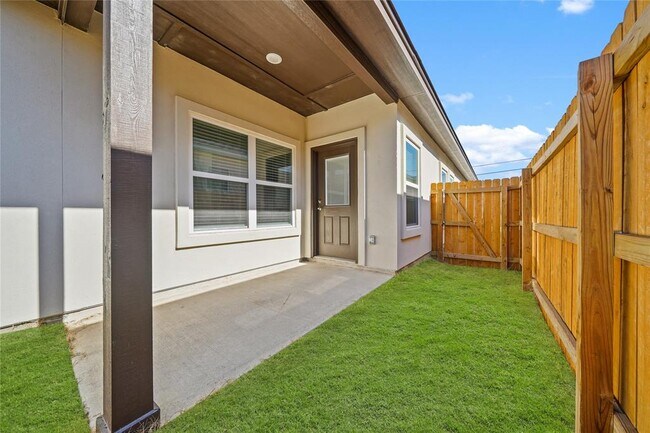 Building Photo - 373 County Rd 306