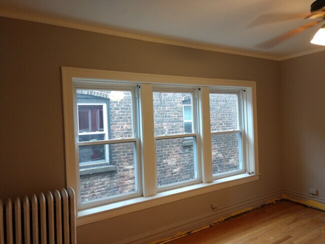 Building Photo - 332 Custer Ave