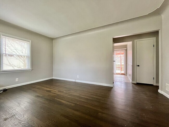 Foto del edificio - Three Bedroom Home in Northeast Grand Rapids