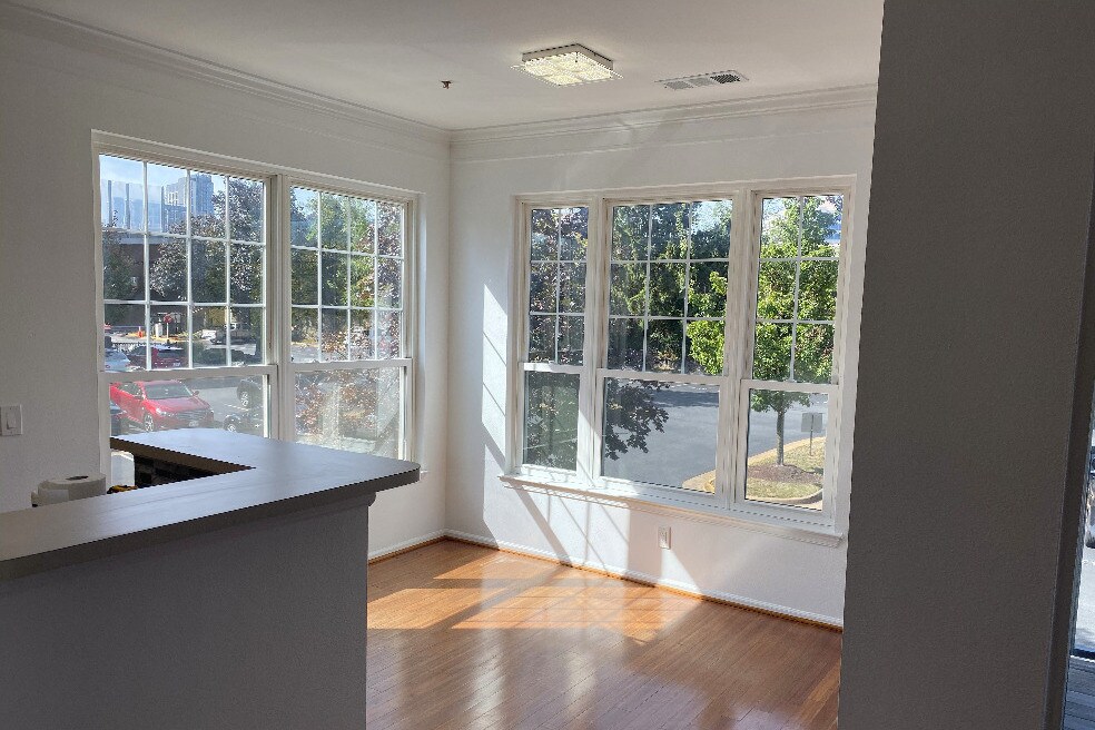 1530 Spring Gate Dr, McLean, VA 22102 Condo for Rent in McLean, VA