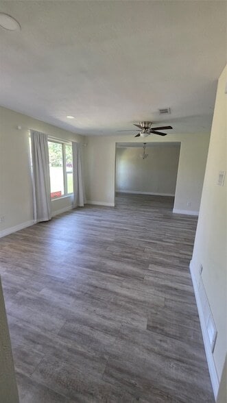 Photo - 1102 Lorrie Dr House