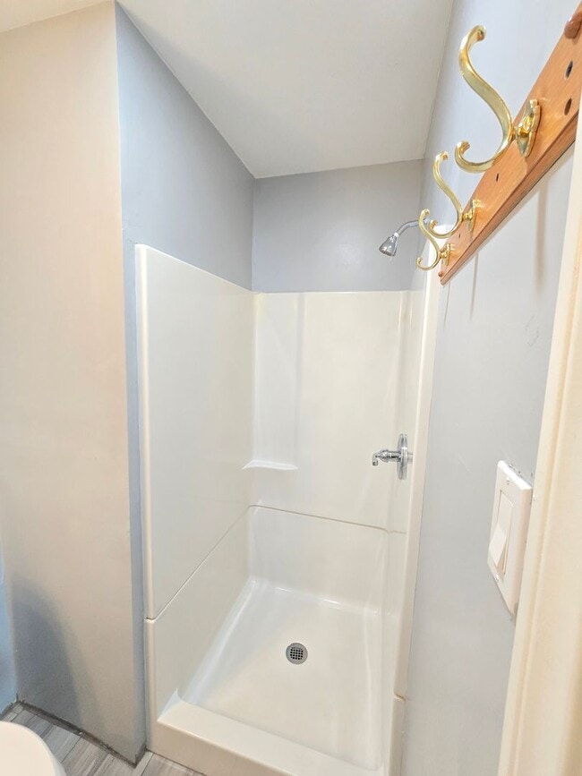 Building Photo - 45114 16th St W