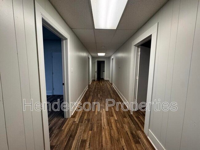 Building Photo - 1022 5th Street