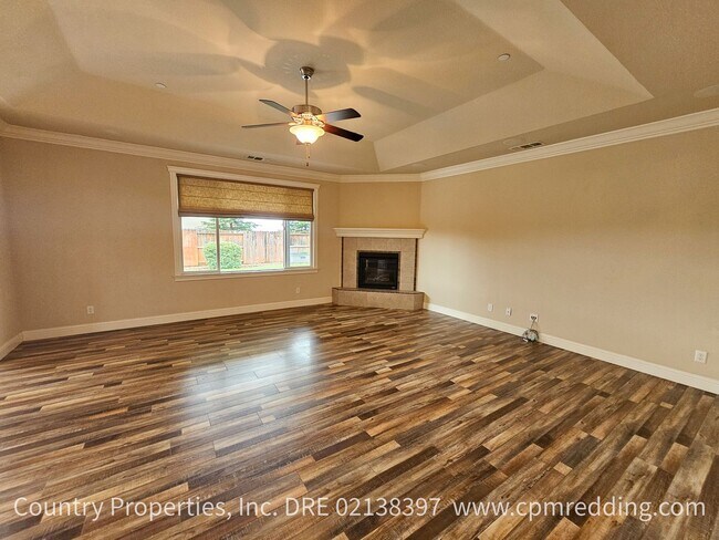 Foto del edificio - Custom Home with Upgrades Near Clover Creek Preserve Coming Available June 1st!