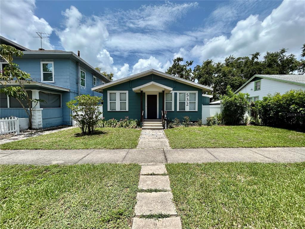 Foto principal - 545 1/2 Highland St N