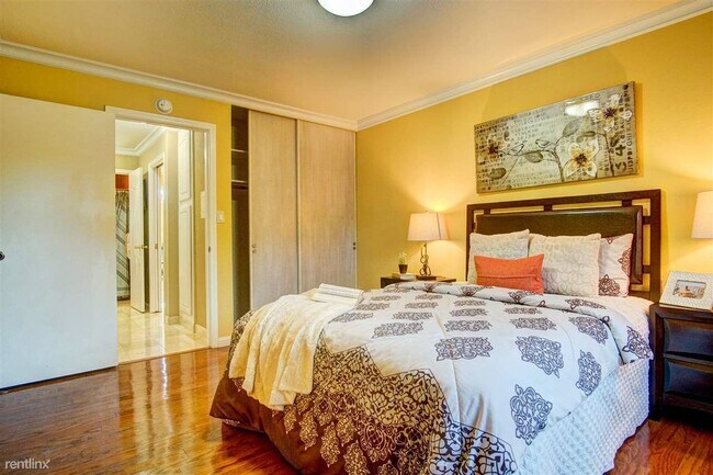 Foto del edificio - 1 br, 1 bath Condo - Parkmont Gardens