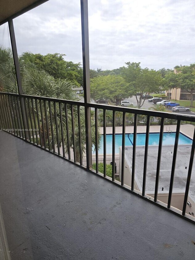 8730 SW 133rd Avenue Rd Unit 408, Miami, FL 33183 Condo for Rent in Miami, FL