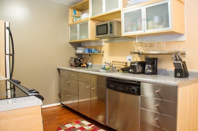 Foto del edificio - 968 Larrabee St