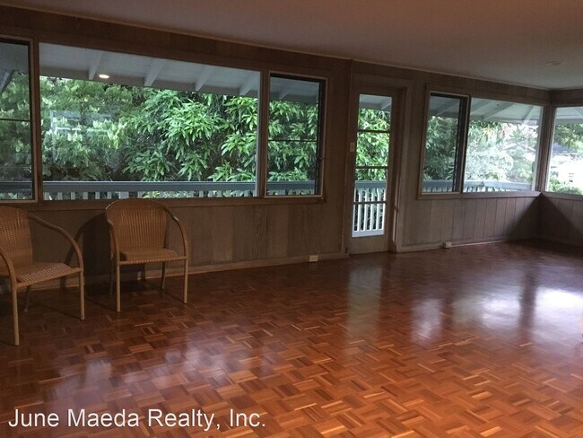 Building Photo - 4 br, 2 bath House - 35-B Country Club Road