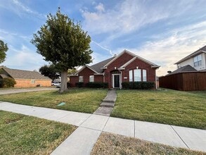 Building Photo - 10717 Canoe Rd