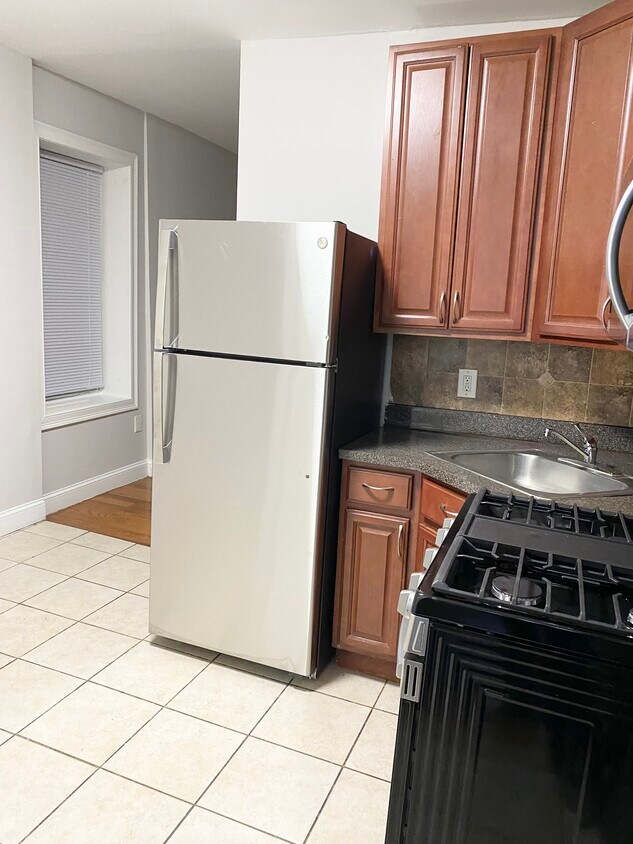 Foto principal - 7011 Hudson Ave