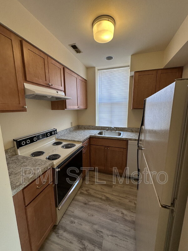 Foto del edificio - 1301 Ann Ave