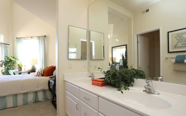 Foto del edificio - 5305 Toscana Way
