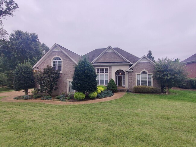 Foto del edificio - 3.5/2.5 bath 2700 sq ft. Photos coming soon!