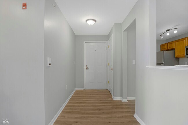Foto del edificio - 6525 Emerald Hill Ct