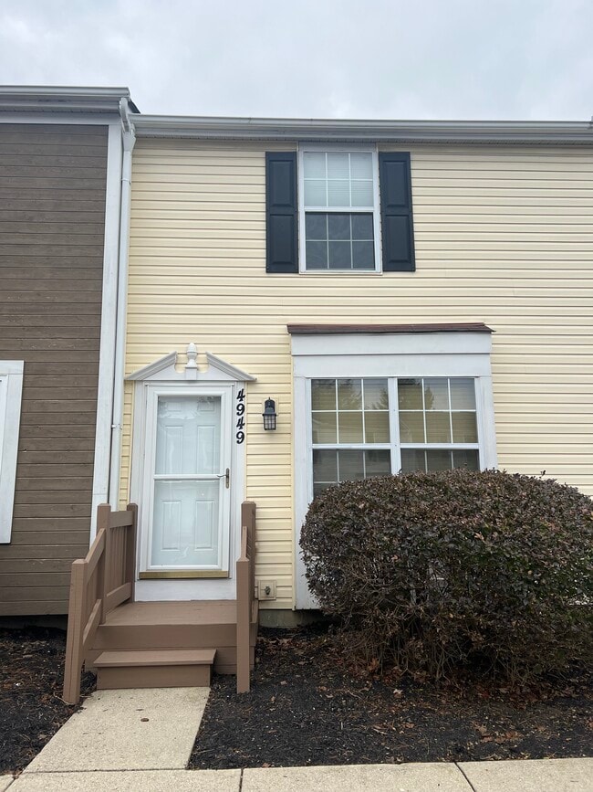 4949 Stoneybrook Blvd, Hilliard, OH 43026 Townhome Rentals in