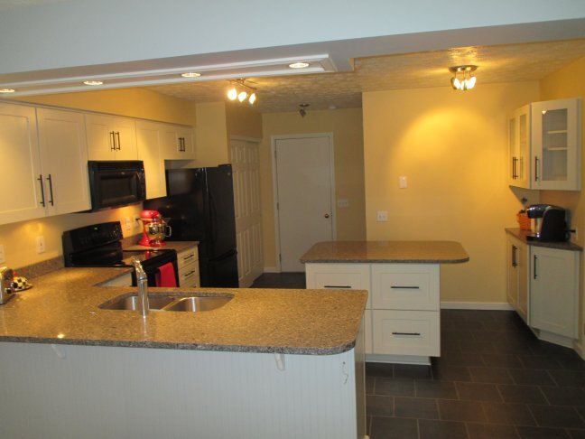 Kitchen - 1153 Ridge Crest Dr