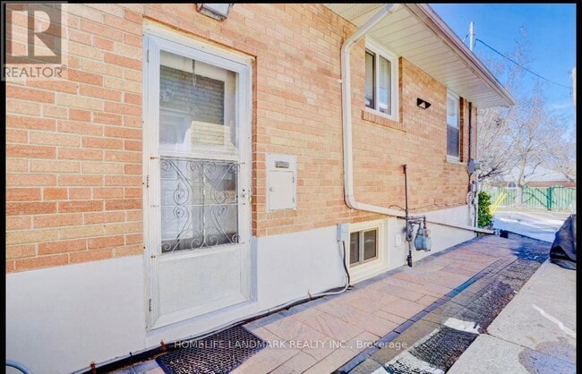 Building Photo - 124 Thicketwood Dr