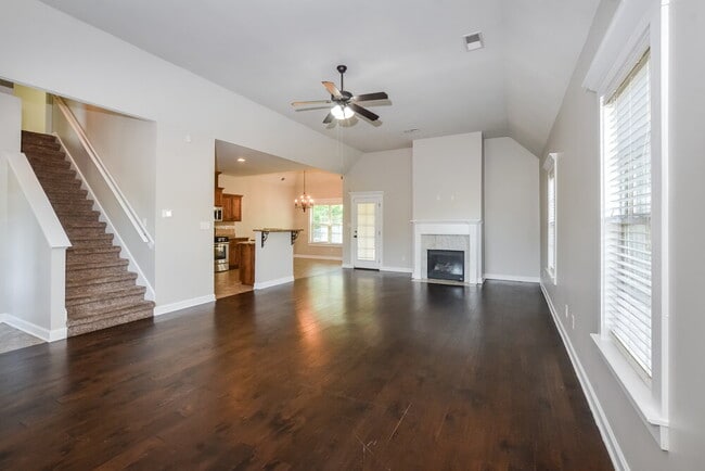 Building Photo - 2674 Champion Hills Dr