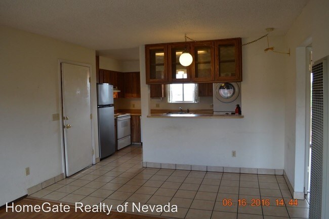 Building Photo - 2 br, 1 bath House - 3198 Cache Peak Drive