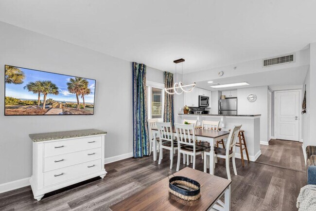 Building Photo - 2801 S Ocean Blvd
