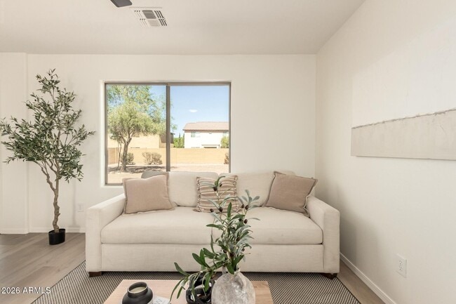 Foto del edificio - 4638 W Lemon Ave