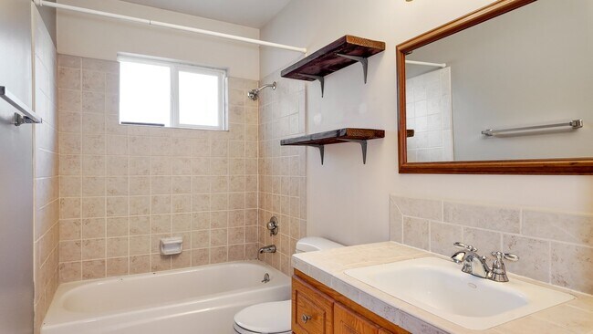 Foto del edificio - Charming 3BR Home in Serene Bothell Neighb...