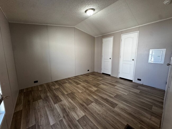 Building Photo - 7650 US-90