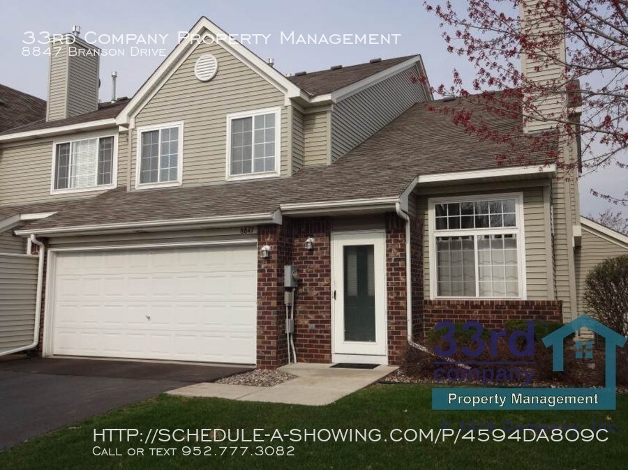 Primary Photo - Spacious IGH Townhome!
