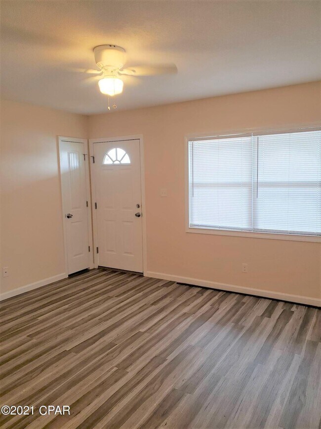 Foto del edificio - 5015 Cherry St