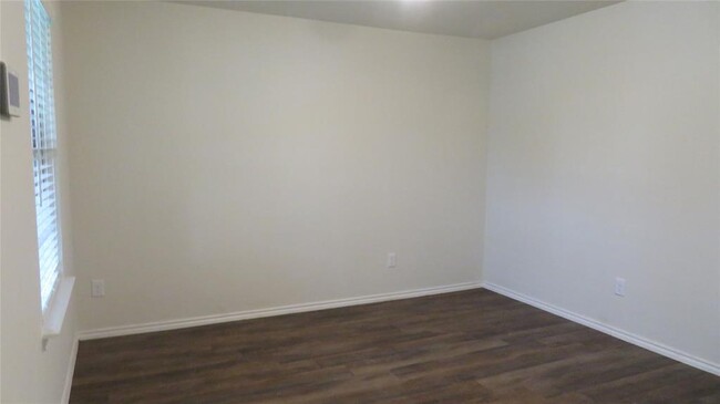 Building Photo - 1731 Avocet Way