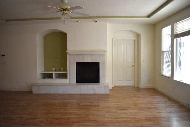 Foto del edificio - Resident Benefit Package Property