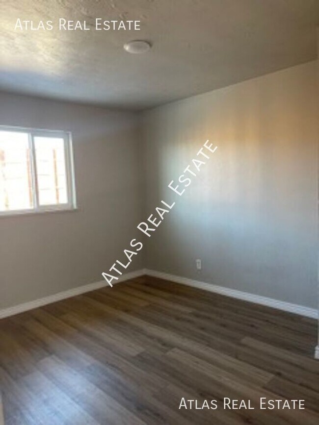 Building Photo - 1 bed, 1 Bath cozy apartment waiting for you!