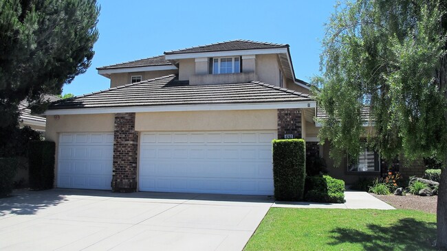 Building Photo - Upgraded 4 Bedroom 3 Bath Home in East Ven...