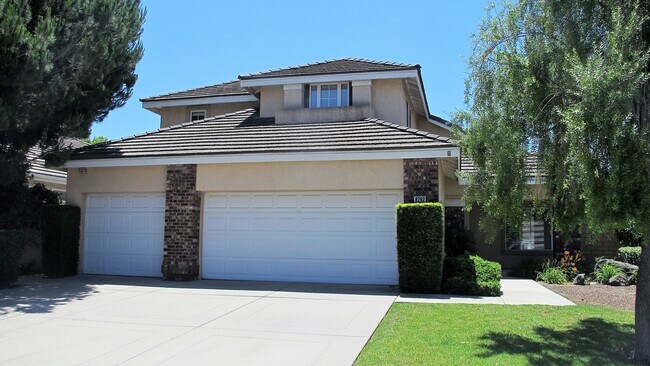 Foto del edificio - Upgraded 4 Bedroom 3 Bath Home in East Ven...