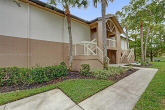 Building Photo - 9901 Westview Dr