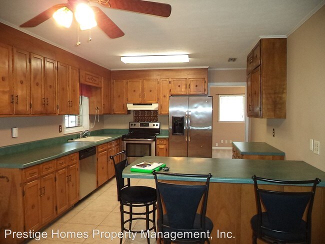Building Photo - 3 br, 2 bath House - 105 Mockingbird Lane