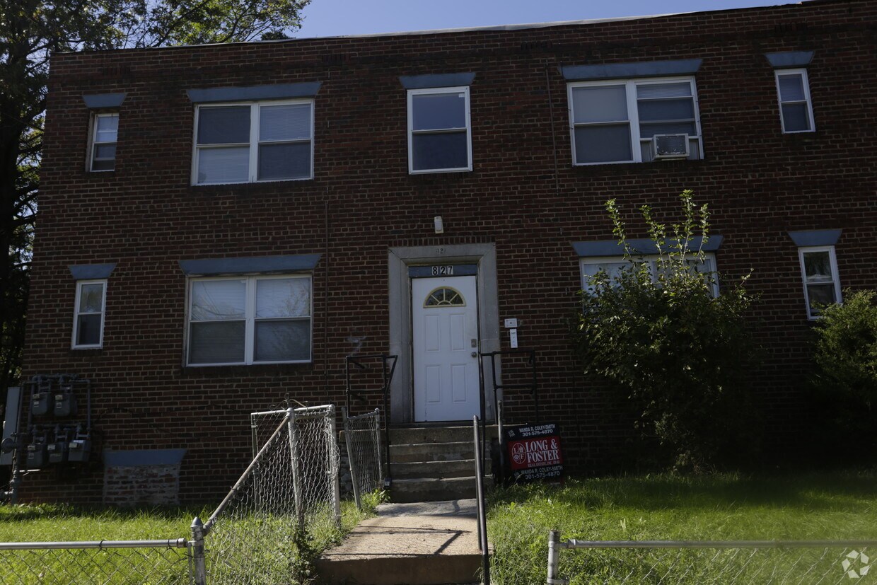 Foto del edificio - 827 51st St SE