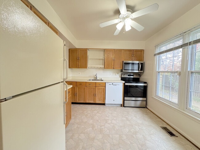 Photo - Inviting Townhome with Abundant Space & Co...