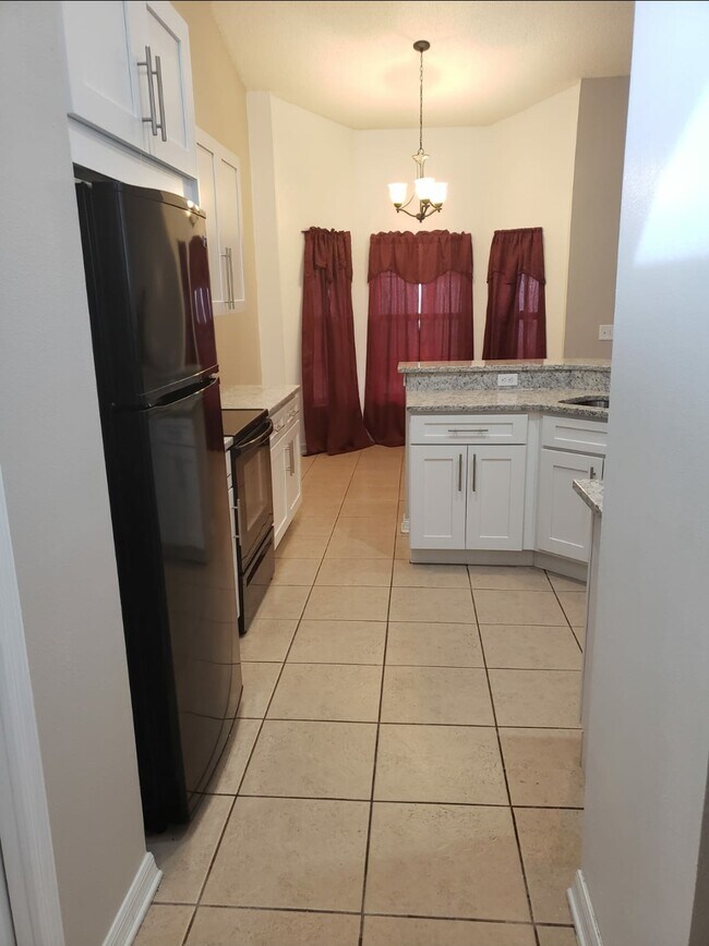 Building Photo - 2406 River Ridge Dr