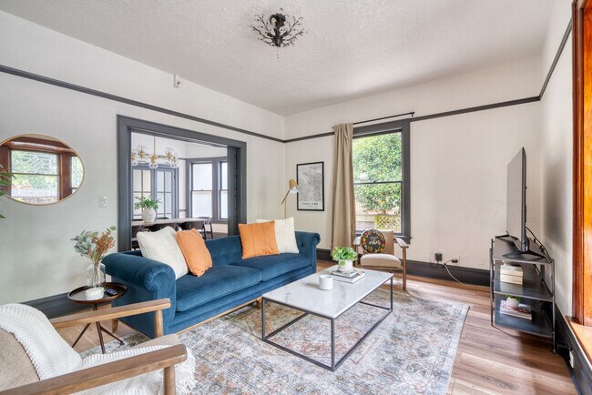 Foto del edificio - 2312 NW Kearney St