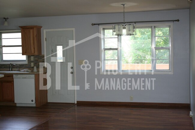 Building Photo - 3 Bedroom In Heart of Branson