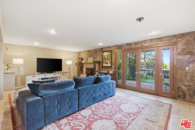 Foto del edificio - 3664 Gleneagles Dr