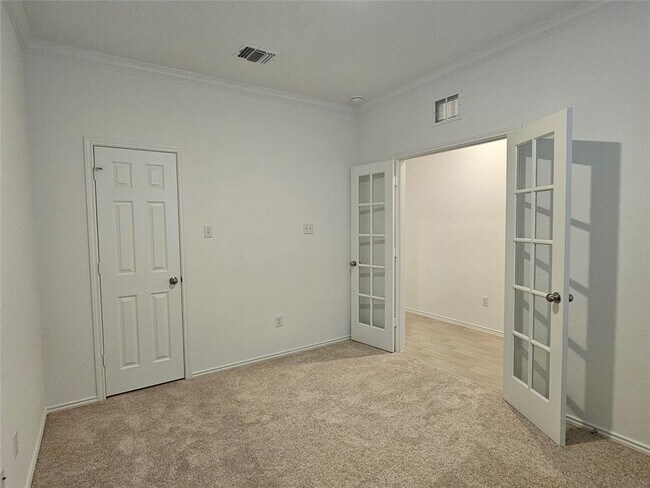 Building Photo - 1629 Brimhurst Dr