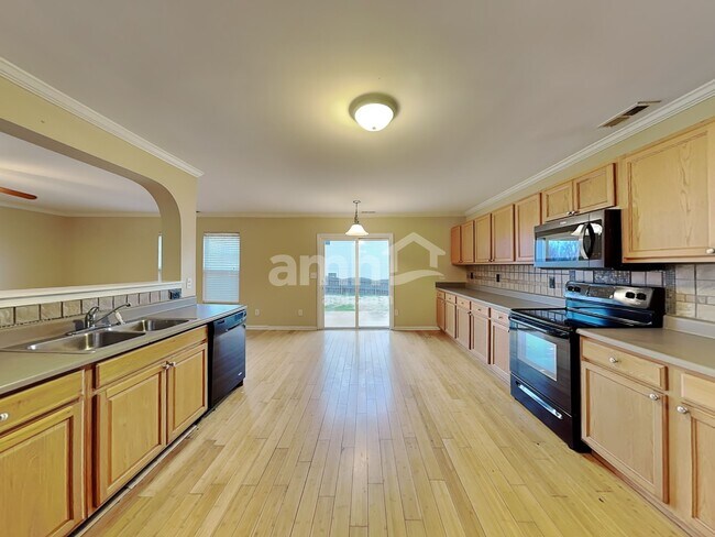 Building Photo - 1001 Collington Dr